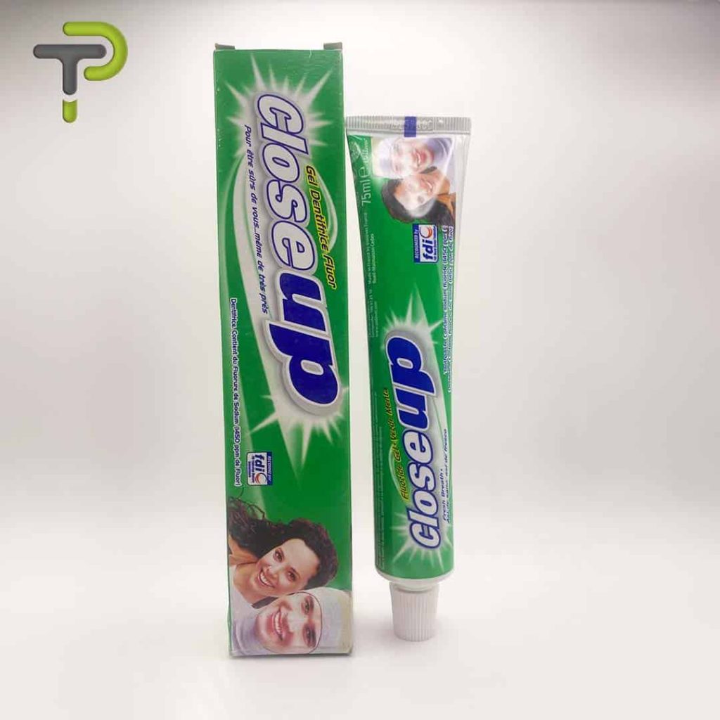 Dentifrice Closeup FDI Fresh Breath pour une haleine fraîche et une protection contre les caries